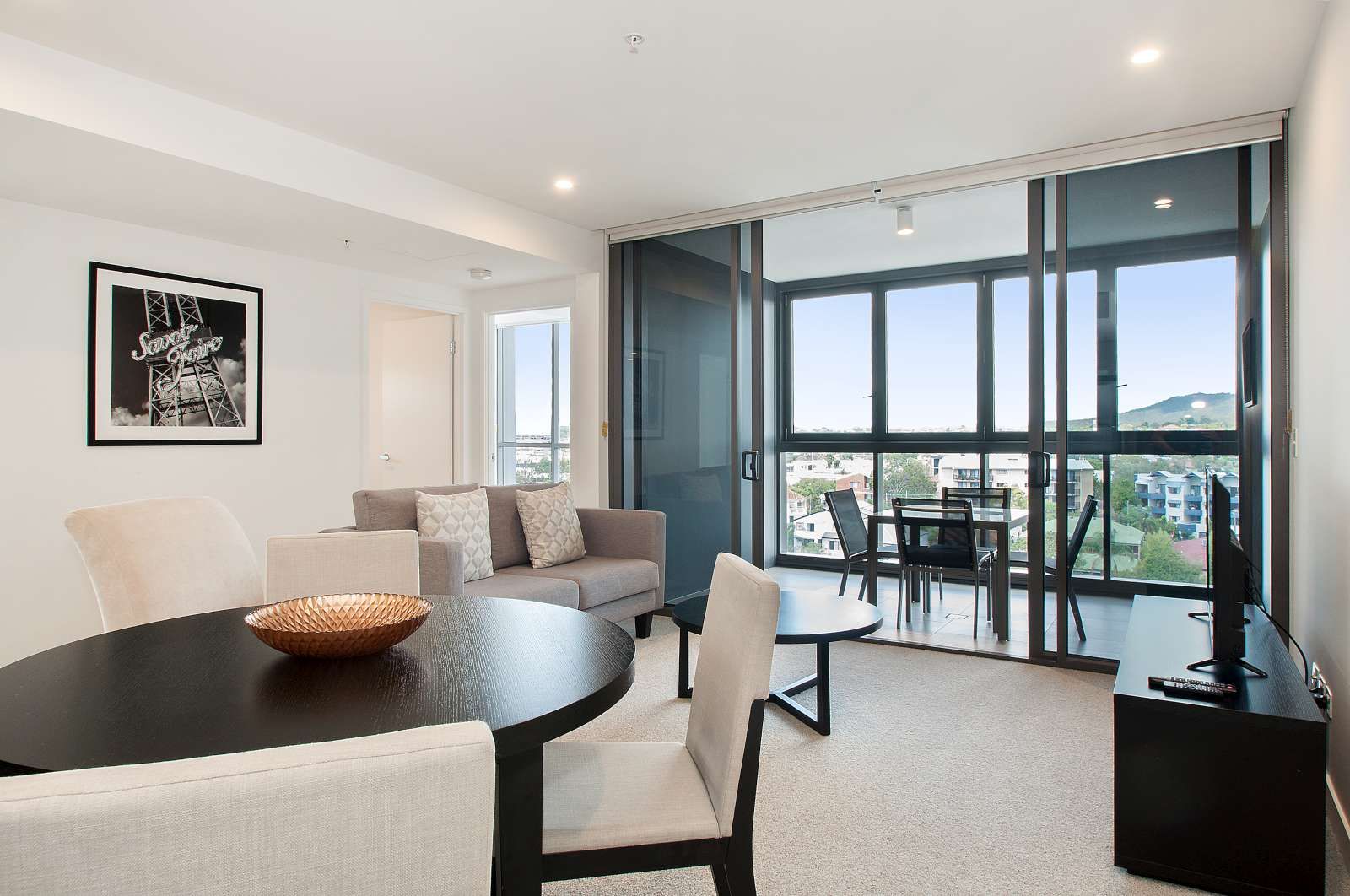 3 bedrooms Apartment / Unit / Flat in 804/55 Railway Terrace MILTON QLD, 4064
