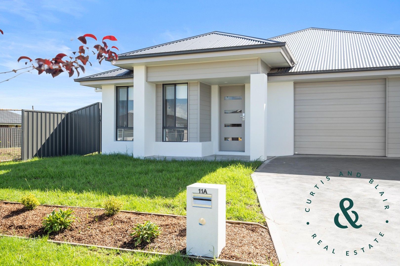 4 bedrooms Duplex in 11A Kingaroy Street MEDOWIE NSW, 2318