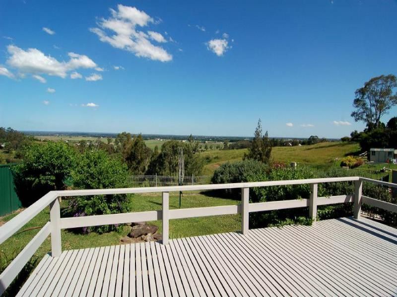 13 The Boomerang , Freemans Reach Property History & Address Research