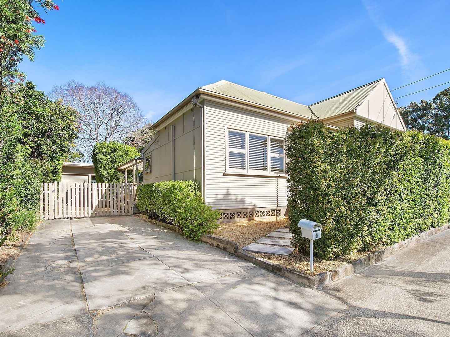 1 Cressy Road, Ryde NSW 2112