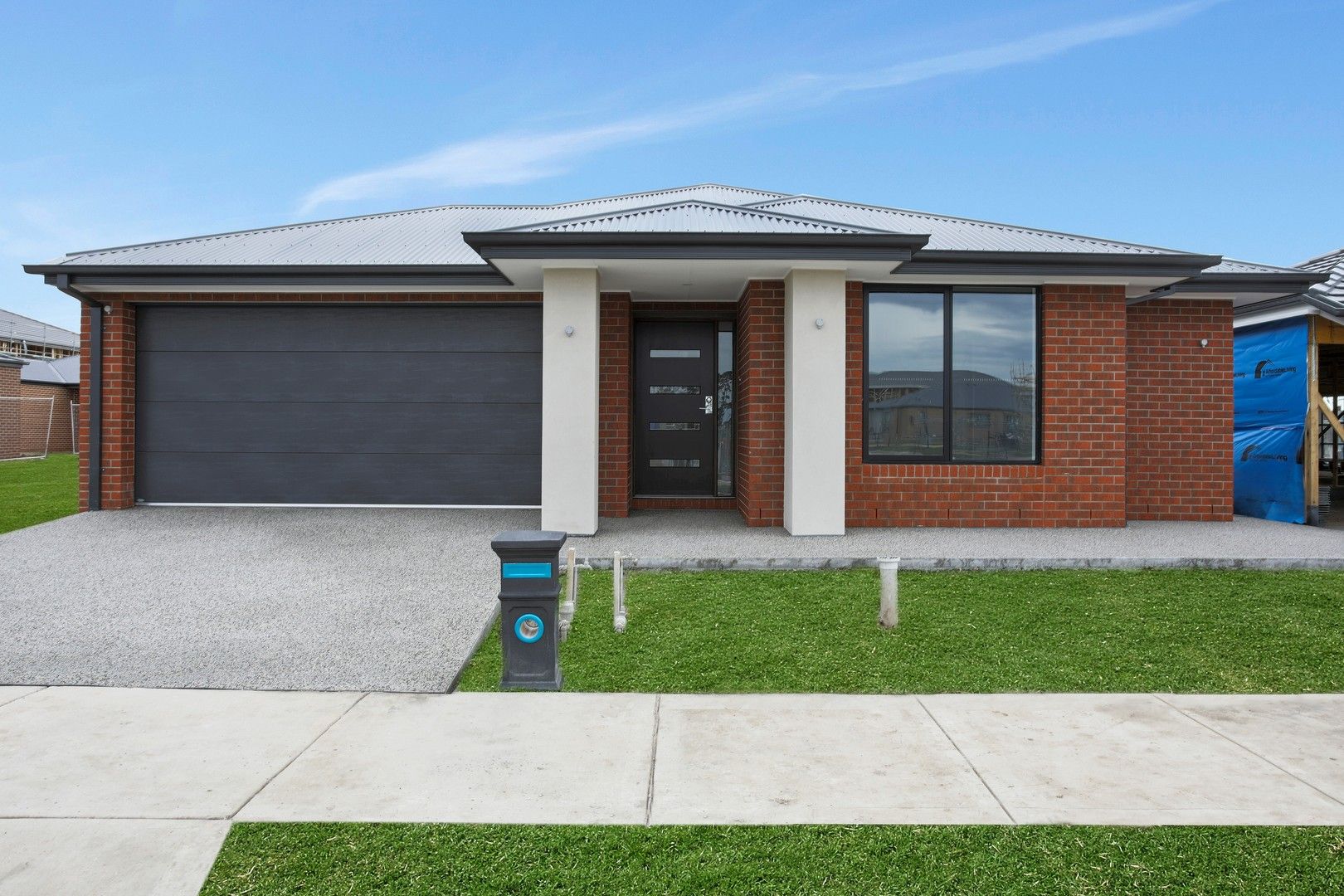 4 bedrooms House in 17 Charming Loop OFFICER VIC, 3809