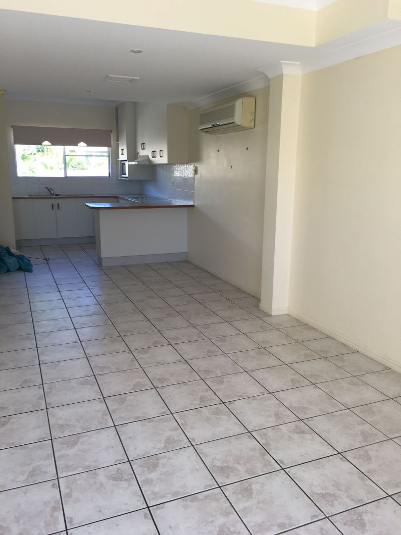 Mackay QLD 4740 3 beds townhouse for Sale, 430,00 negotiable and