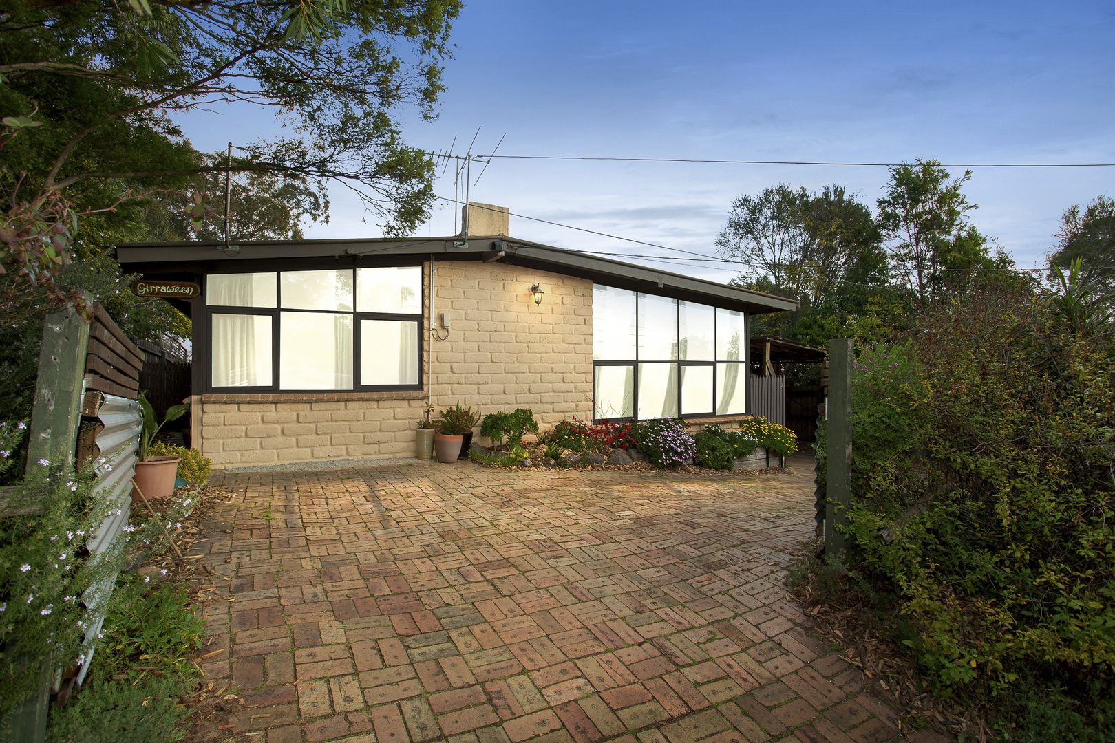 52 Stanley Avenue, Eltham VIC 3095, Image 1