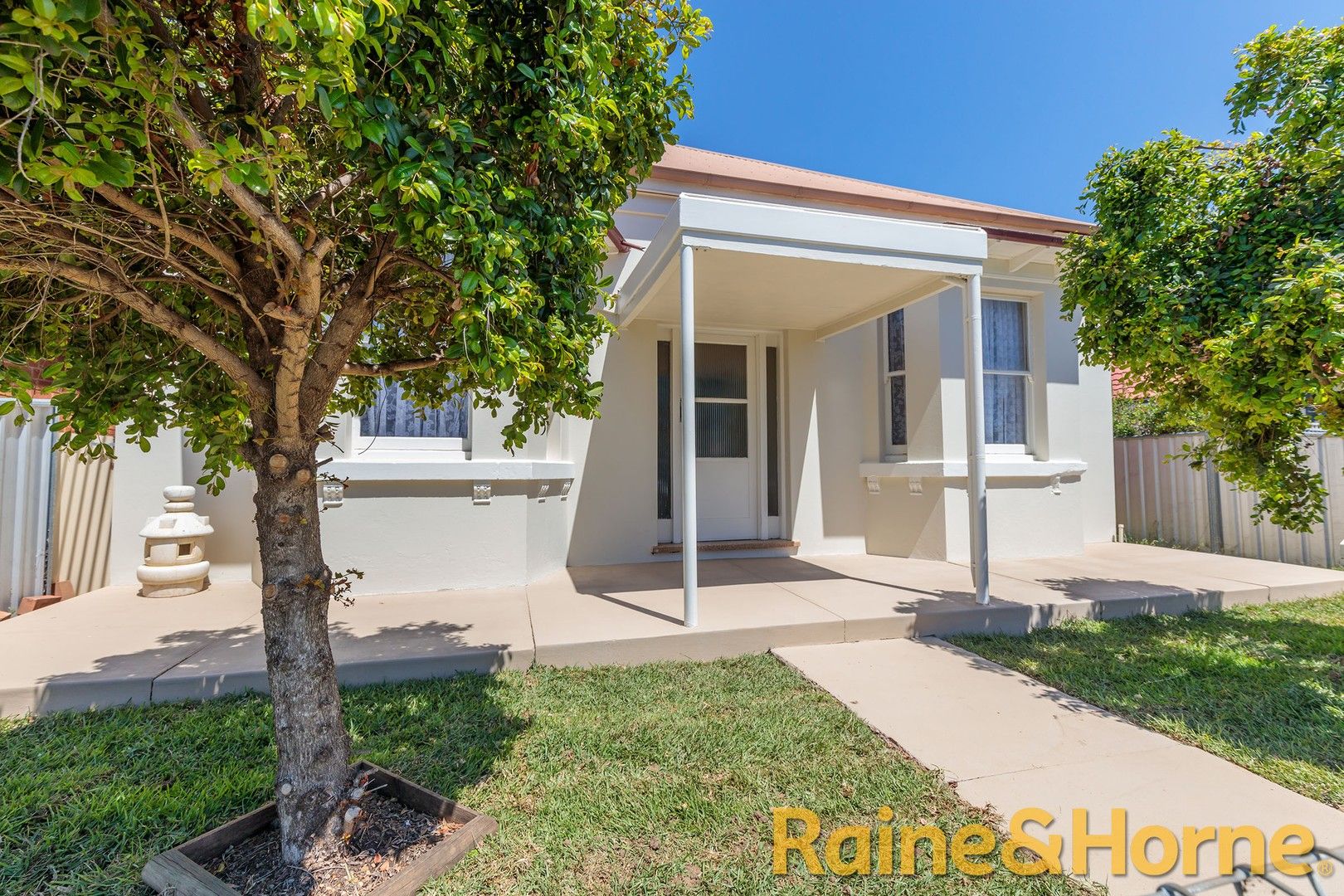 3 bedrooms House in 141 Wingewarra Street DUBBO NSW, 2830