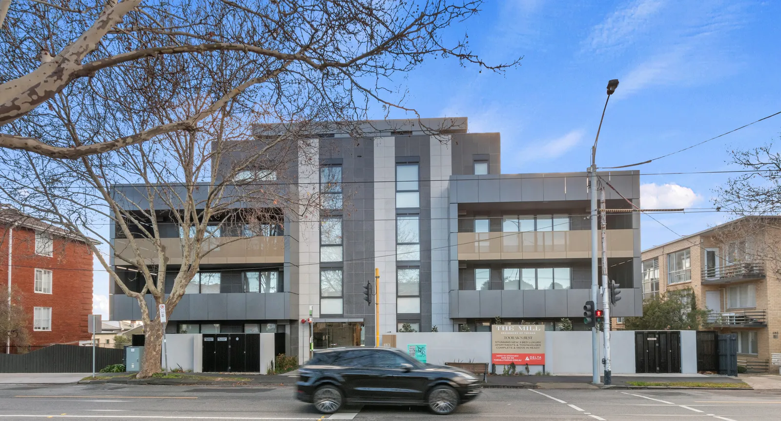 Stunning New Luxurious Apartment with private courtyard!, Toorak
