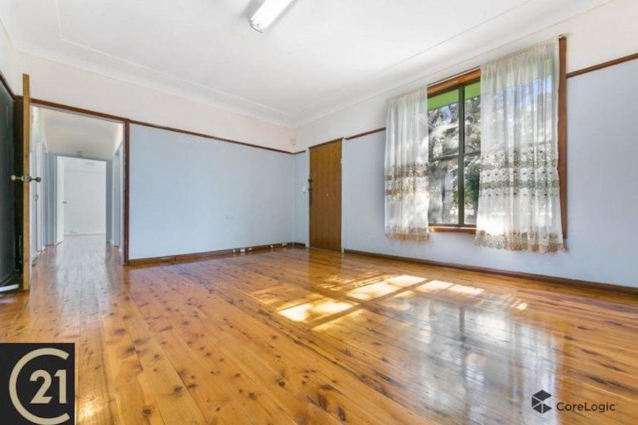 3 bedrooms House in 92 Johnson Avenue SEVEN HILLS NSW, 2147