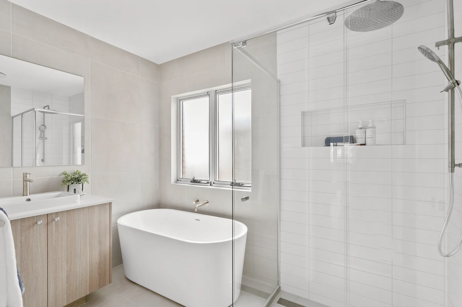 Additional image 5 of 243 Ashburton Drive, Albion Park NSW 2527