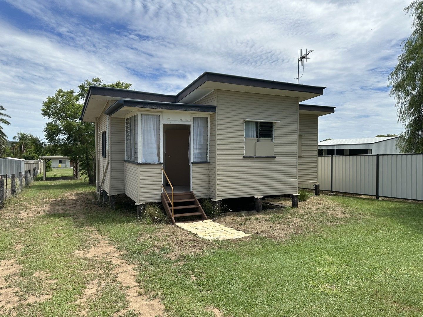 3 bedrooms House in 8 Adelong Street GAYNDAH QLD, 4625