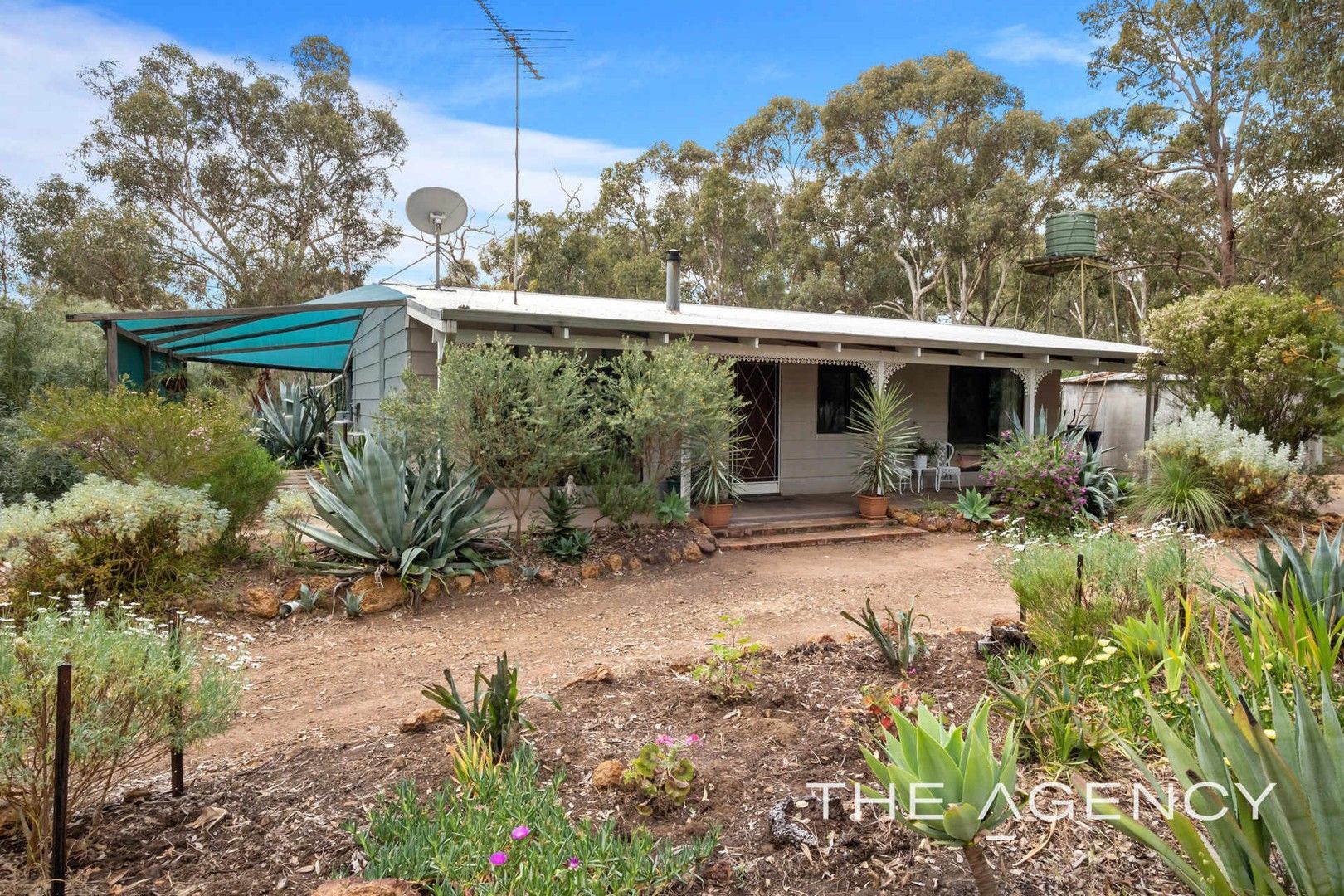 3 bedrooms Rural in 805 Warrigal Way CHIDLOW WA, 6556