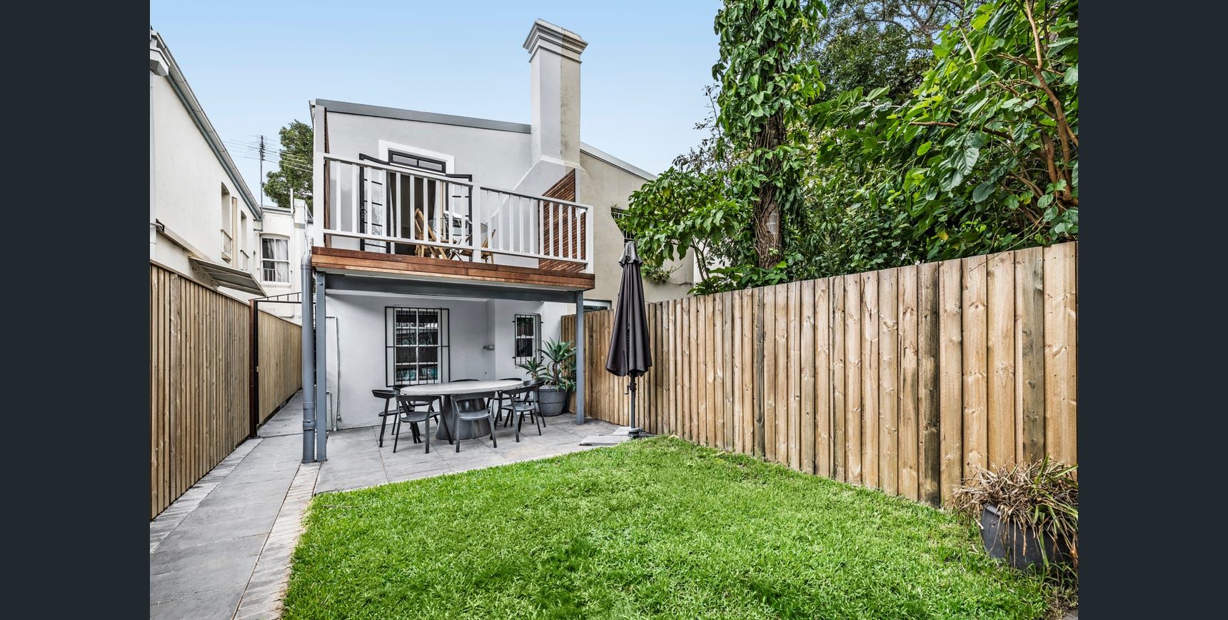 3 bedrooms Terrace in 96 Old South Head Rd WOOLLAHRA NSW, 2025