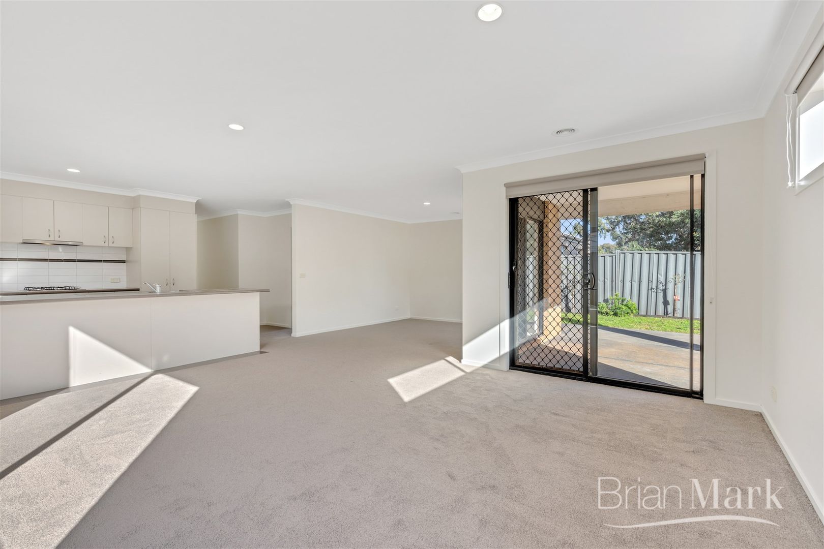 32 Clearwater Rise Parade, Truganina VIC 3029, Image 2