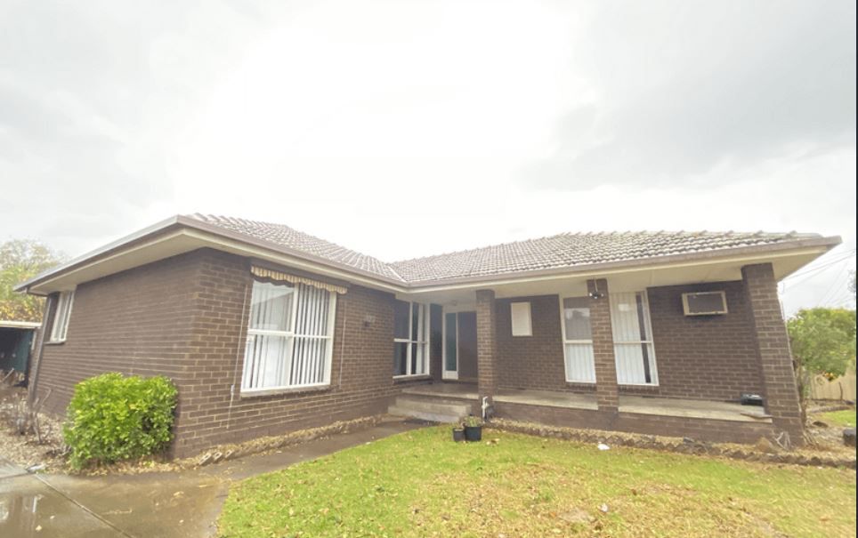 3 bedrooms House in 16 Baggot Drive HOPPERS CROSSING VIC, 3029