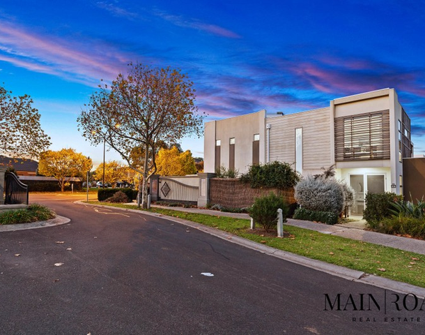 1/1-5 The Close , Caroline Springs VIC 3023