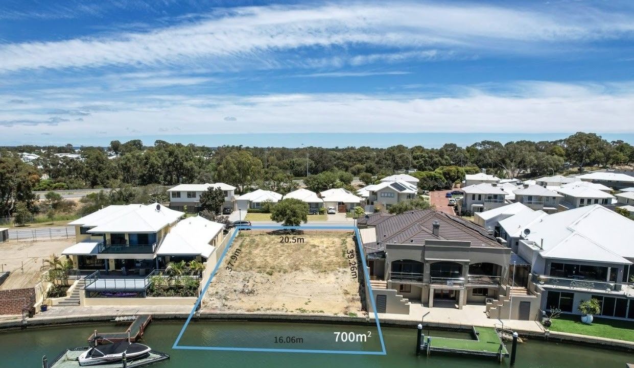 18 Leisure Way, Halls Head WA 6210, Image 1