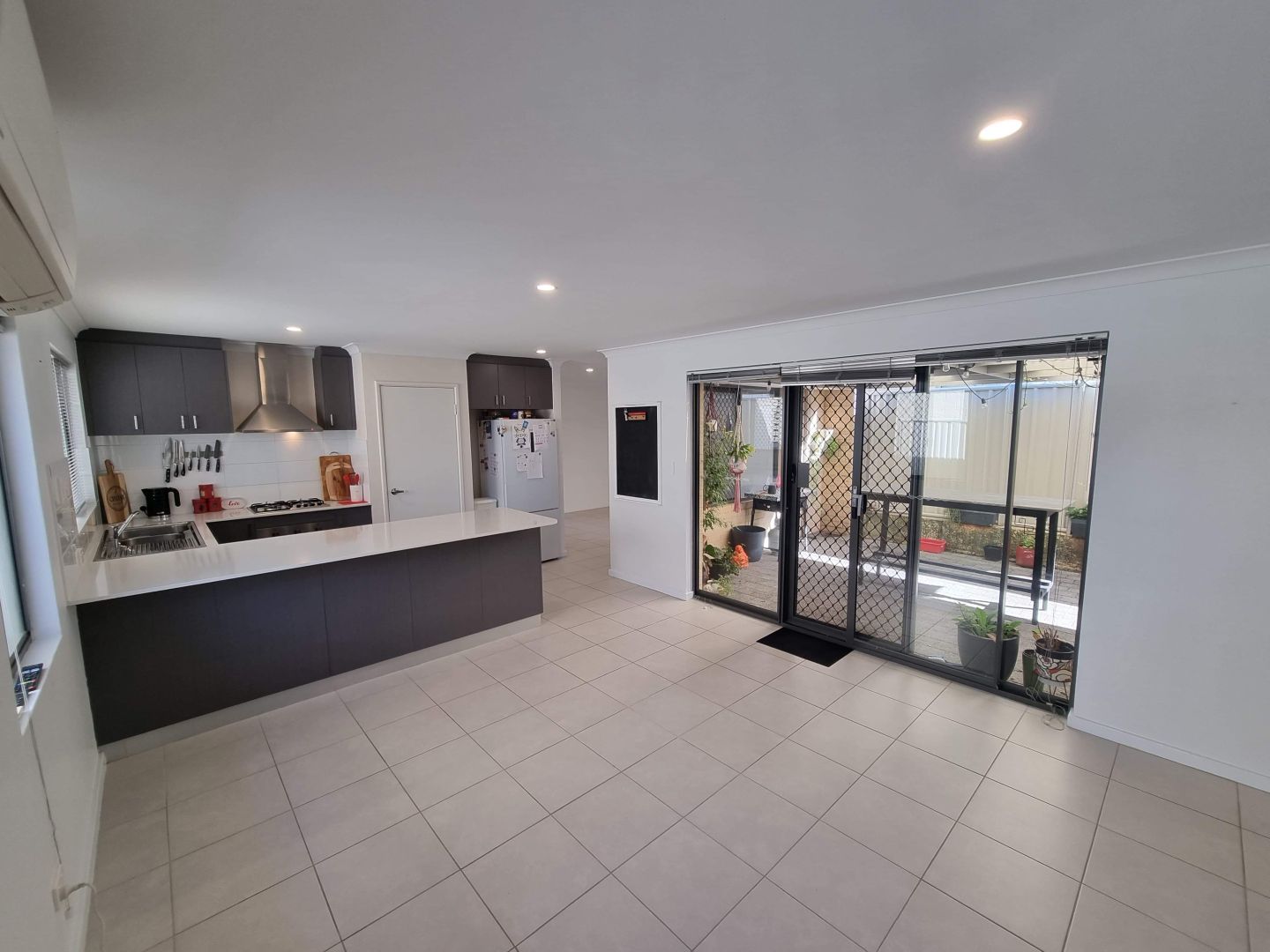 16 Tambrey Avenue, Golden Bay WA 6174, Image 1