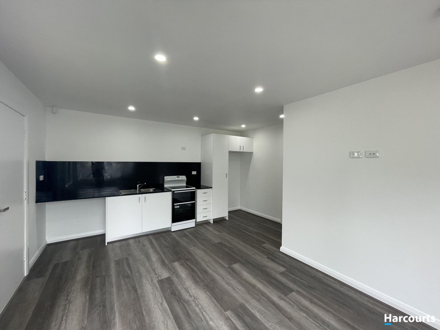 4/1 Beach Parade, Canton Beach NSW 2263 House For Rent 400 Domain