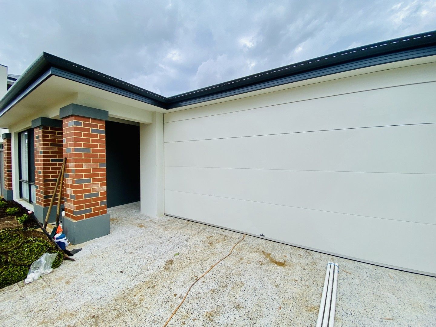 3 bedrooms House in 33 Lyrebird Square BALLAJURA WA, 6066