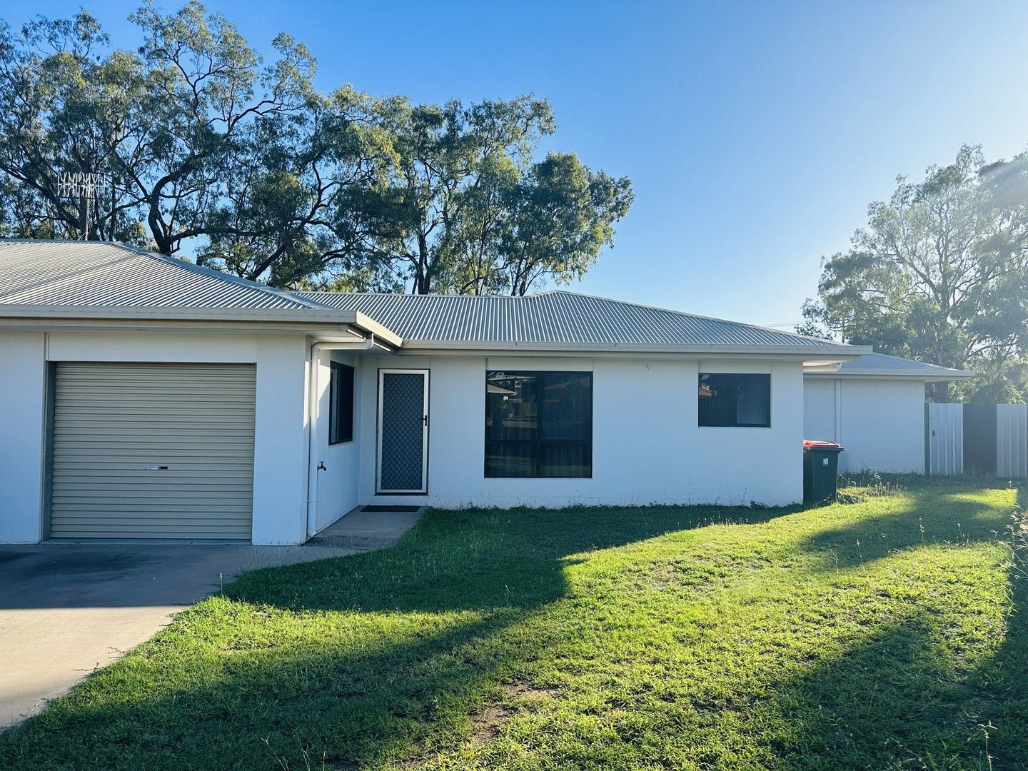 2 bedrooms Apartment / Unit / Flat in 2/8 Freeman Street MORANBAH QLD, 4744