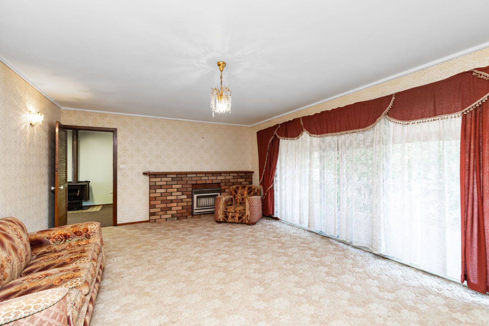 83 Leavenworth Drive, Tolland NSW 2650, Image 1