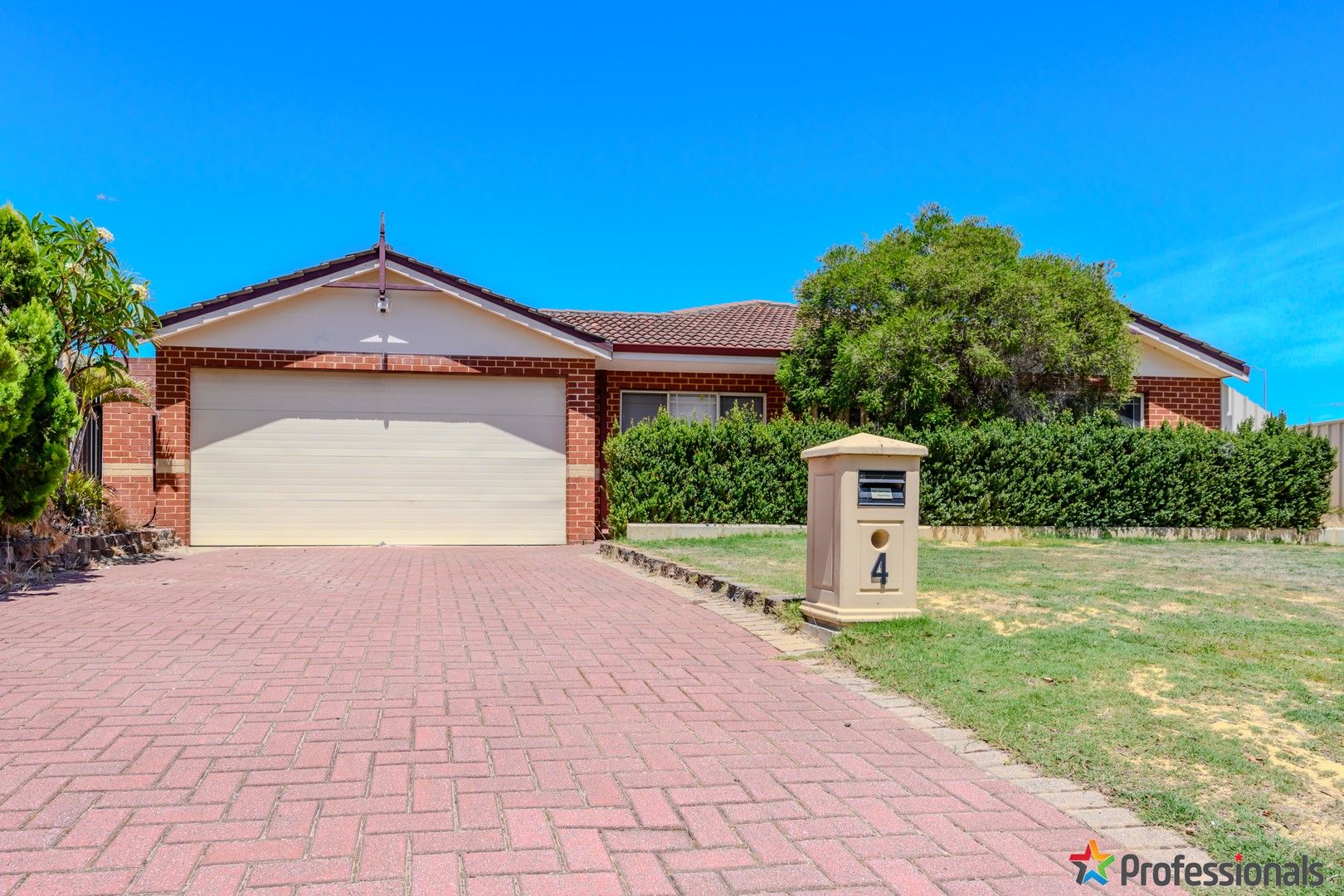 4 Brookford Court, Jandakot WA 6164, Image 0