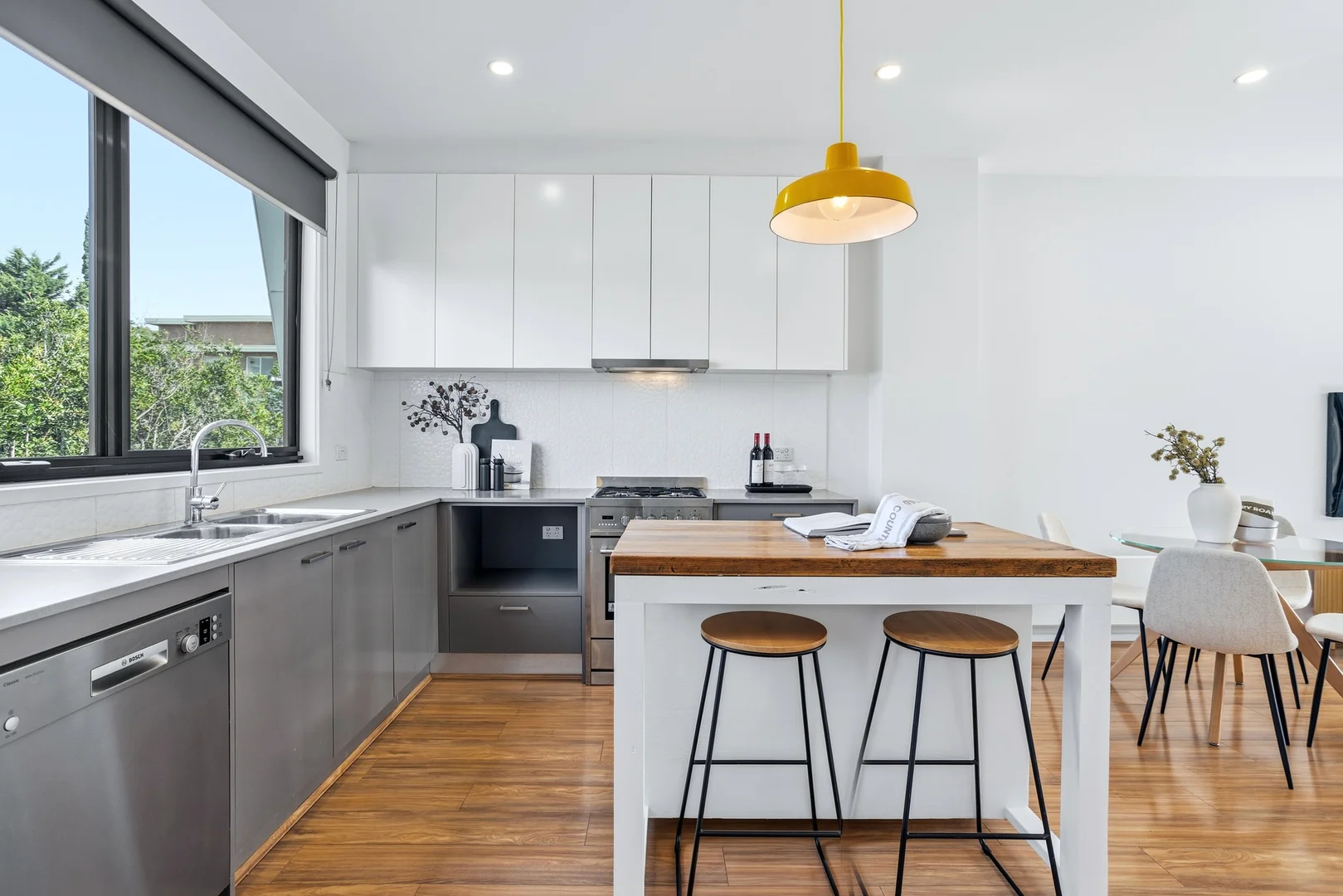 Additional image 9 of 2/92 Cowper Street, Footscray VIC 3011