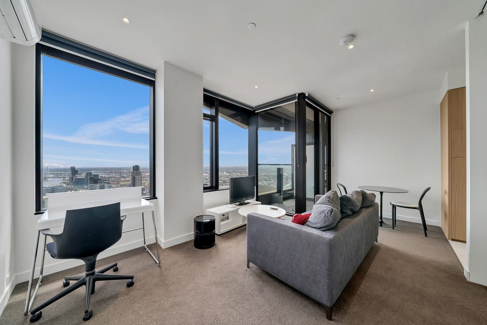 1 bedrooms Apartment / Unit / Flat in 4111/120 A'Beckett St MELBOURNE VIC, 3000