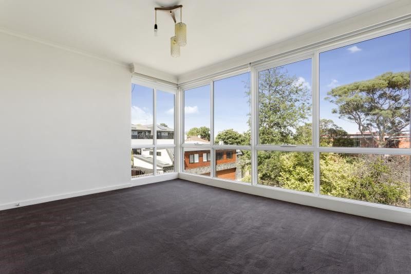 2 bedrooms Villa in 8/10 Crimea St CAULFIELD NORTH VIC, 3161