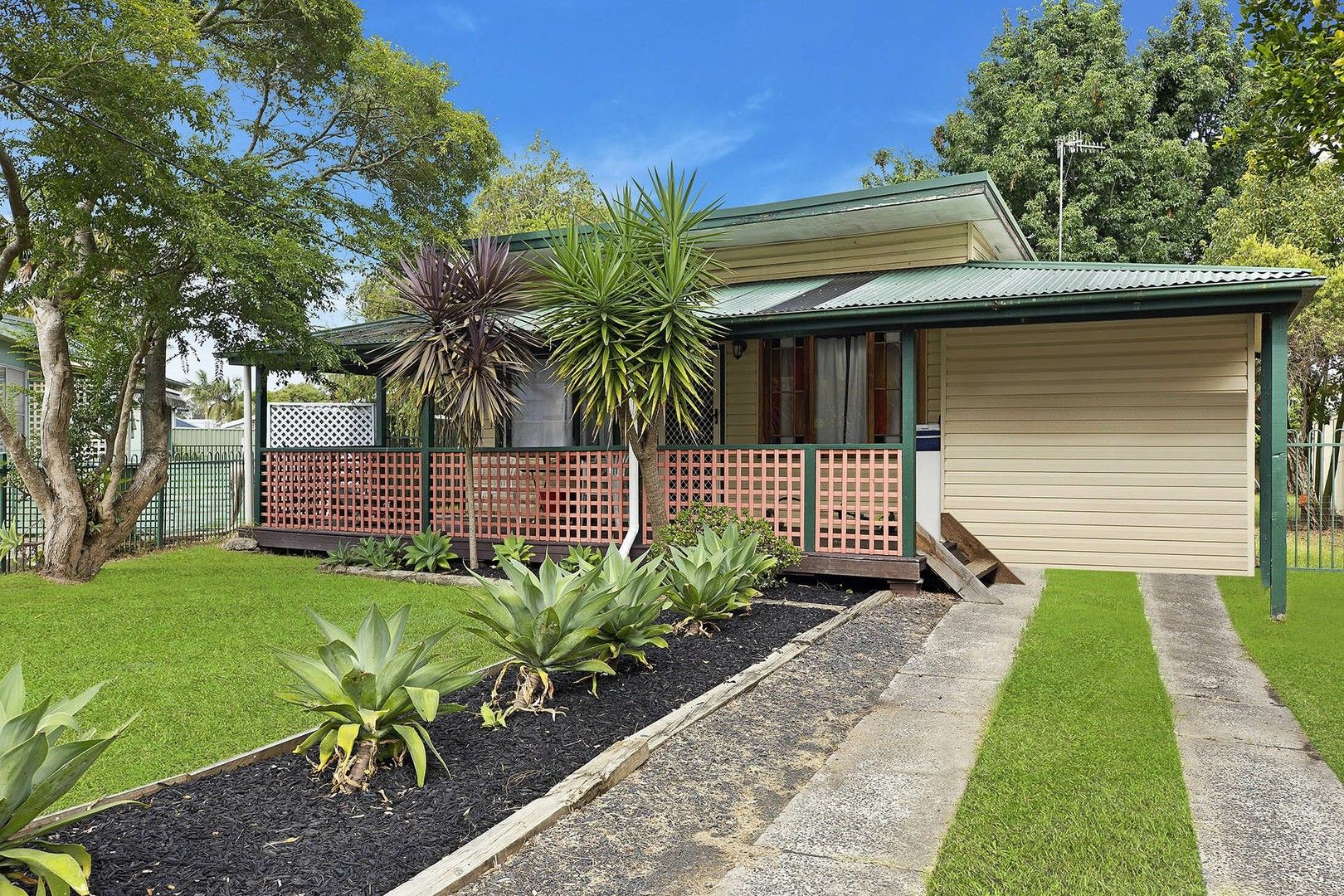 10 Brenda Cresent, Tumbi Umbi NSW 2261, Image 0