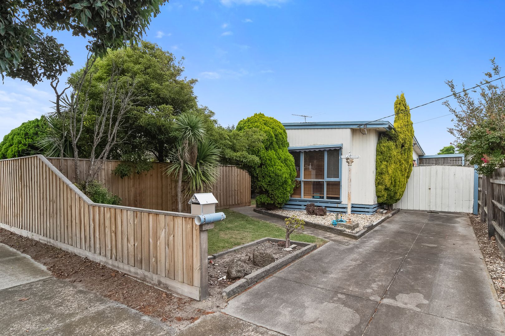 24 Weatherston Road, Seaford VIC 3198 Domain