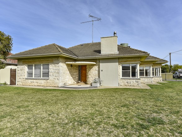 18 Robe Road, Penola SA 5277