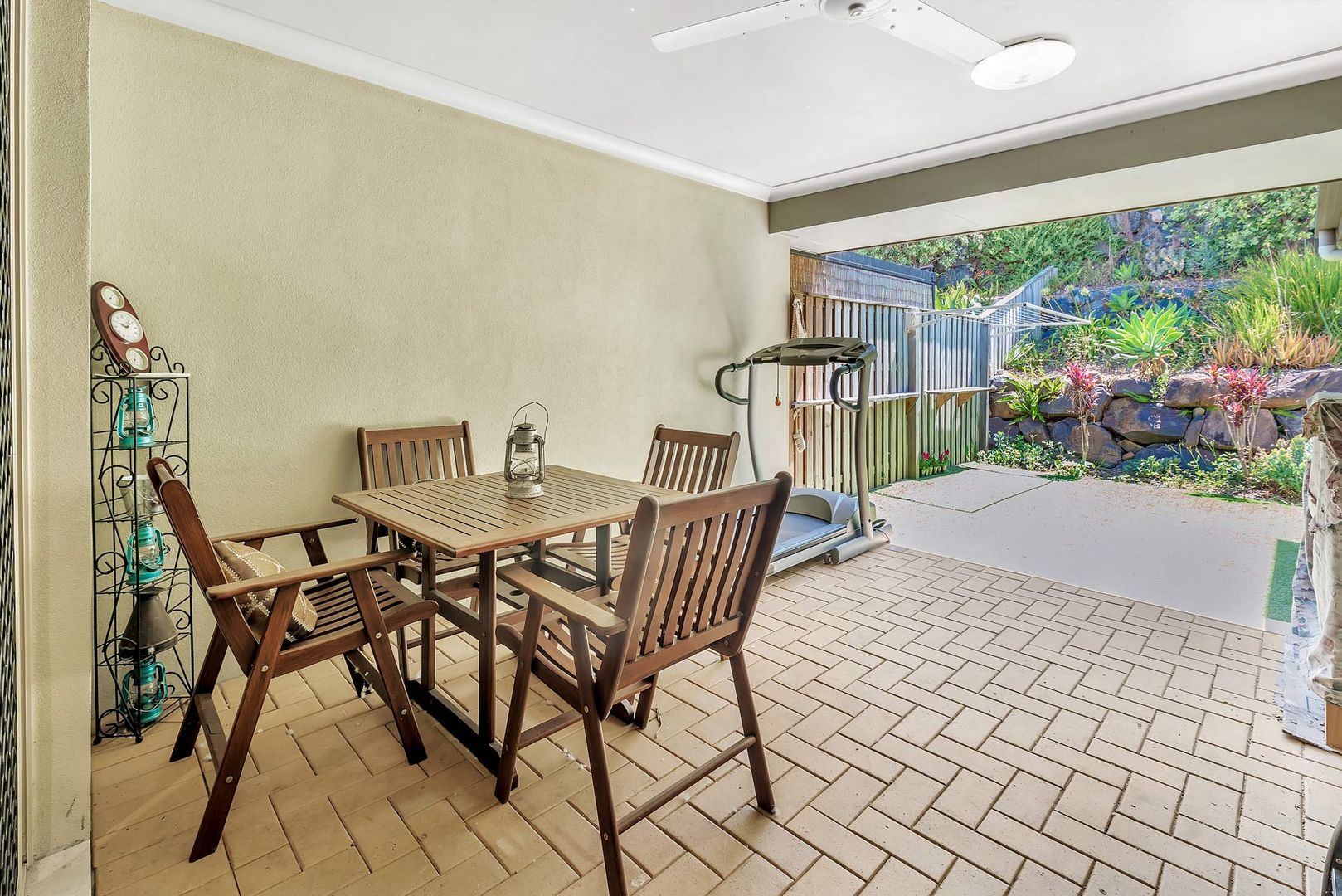 11 Pritchard Court, Pacific Pines QLD 4211, Image 1