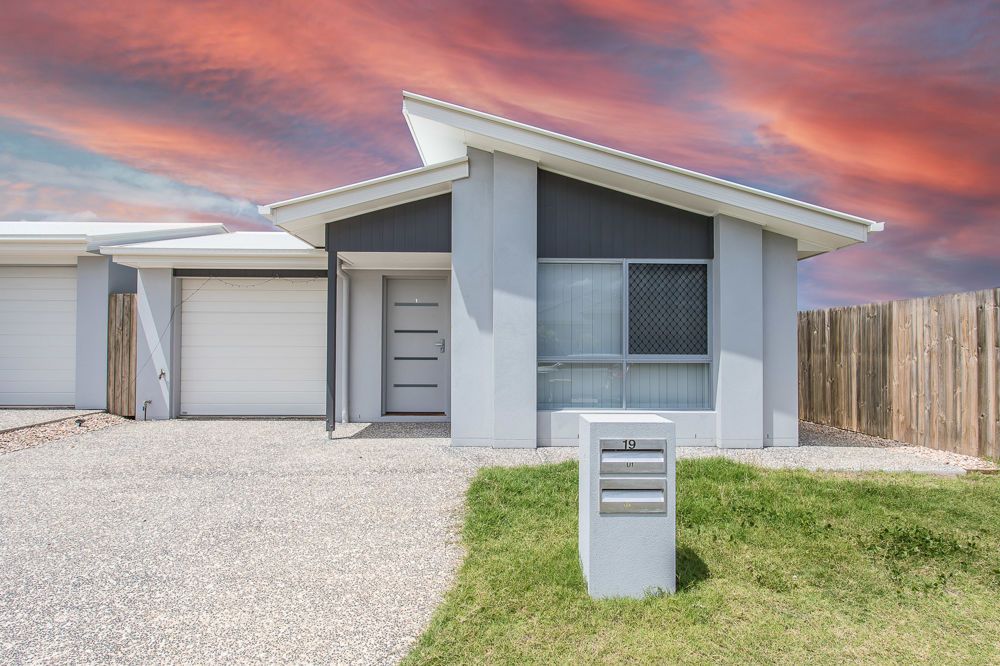 5 bedrooms House in 19 Liberator Street GRIFFIN QLD, 4503