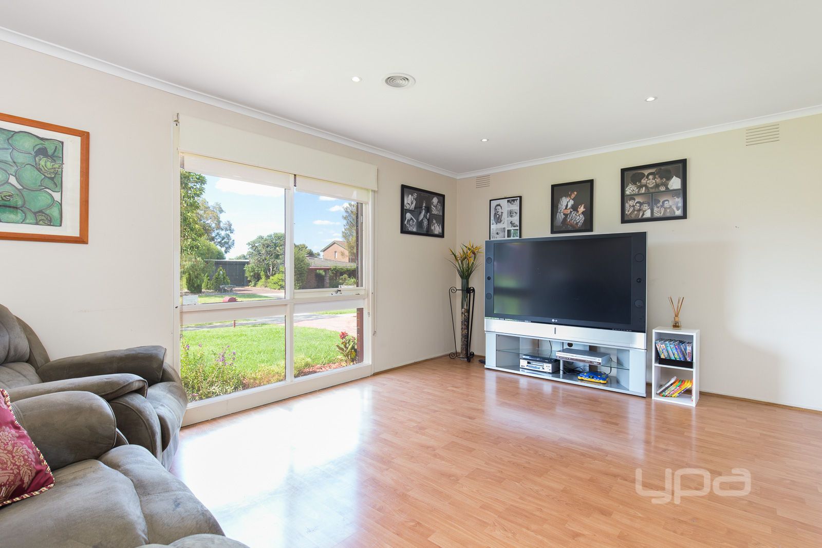 34 Angourie Crescent, Taylors Lakes VIC 3038, Image 1