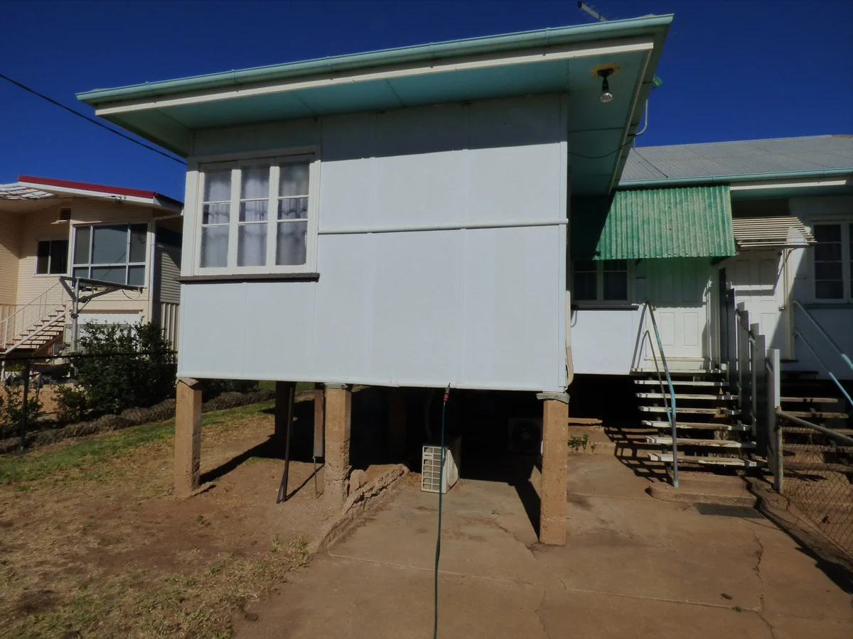 1/146 Saint Georges Terrace, St George QLD 4487