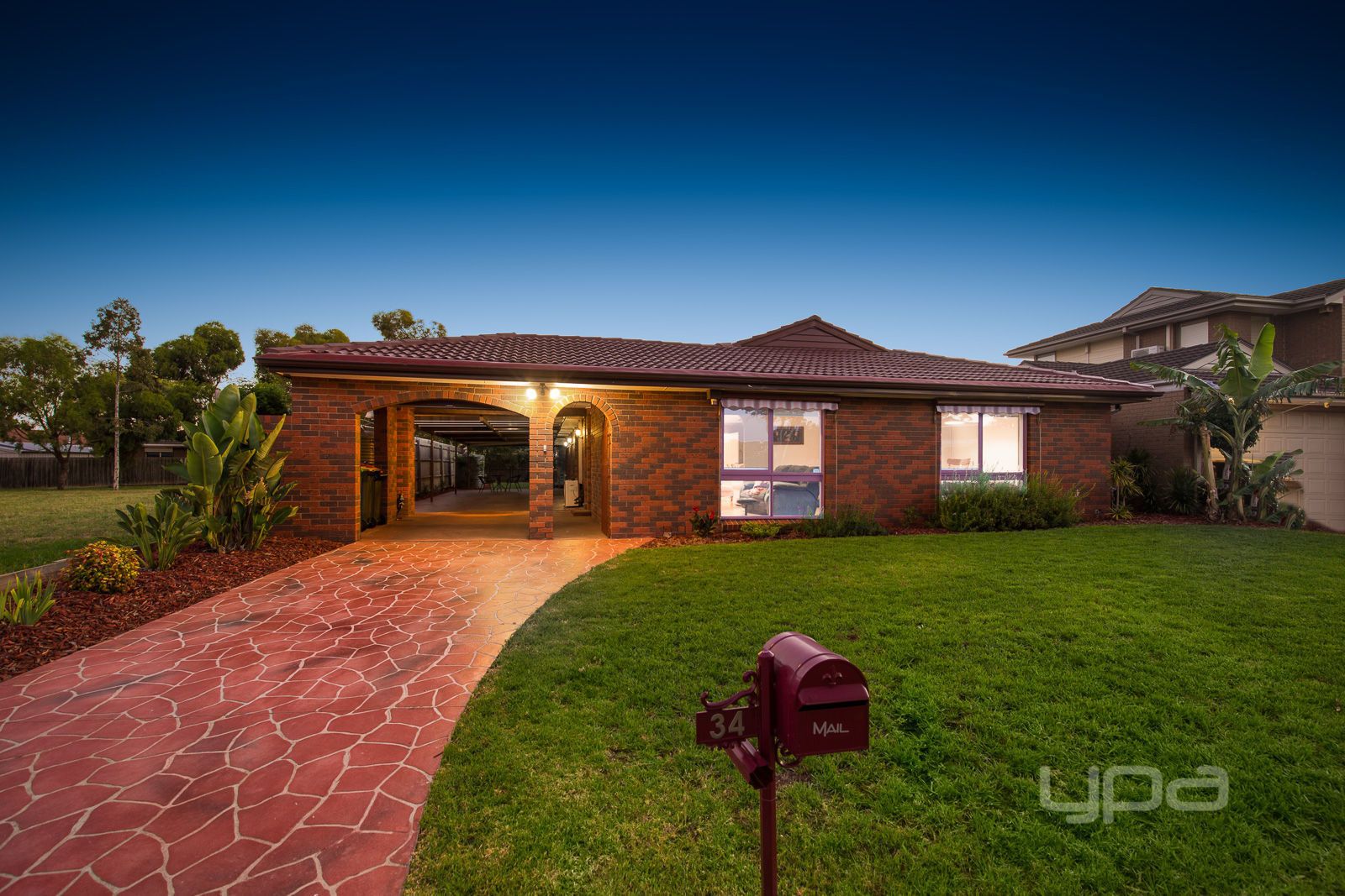 34 Angourie Crescent, Taylors Lakes VIC 3038, Image 0