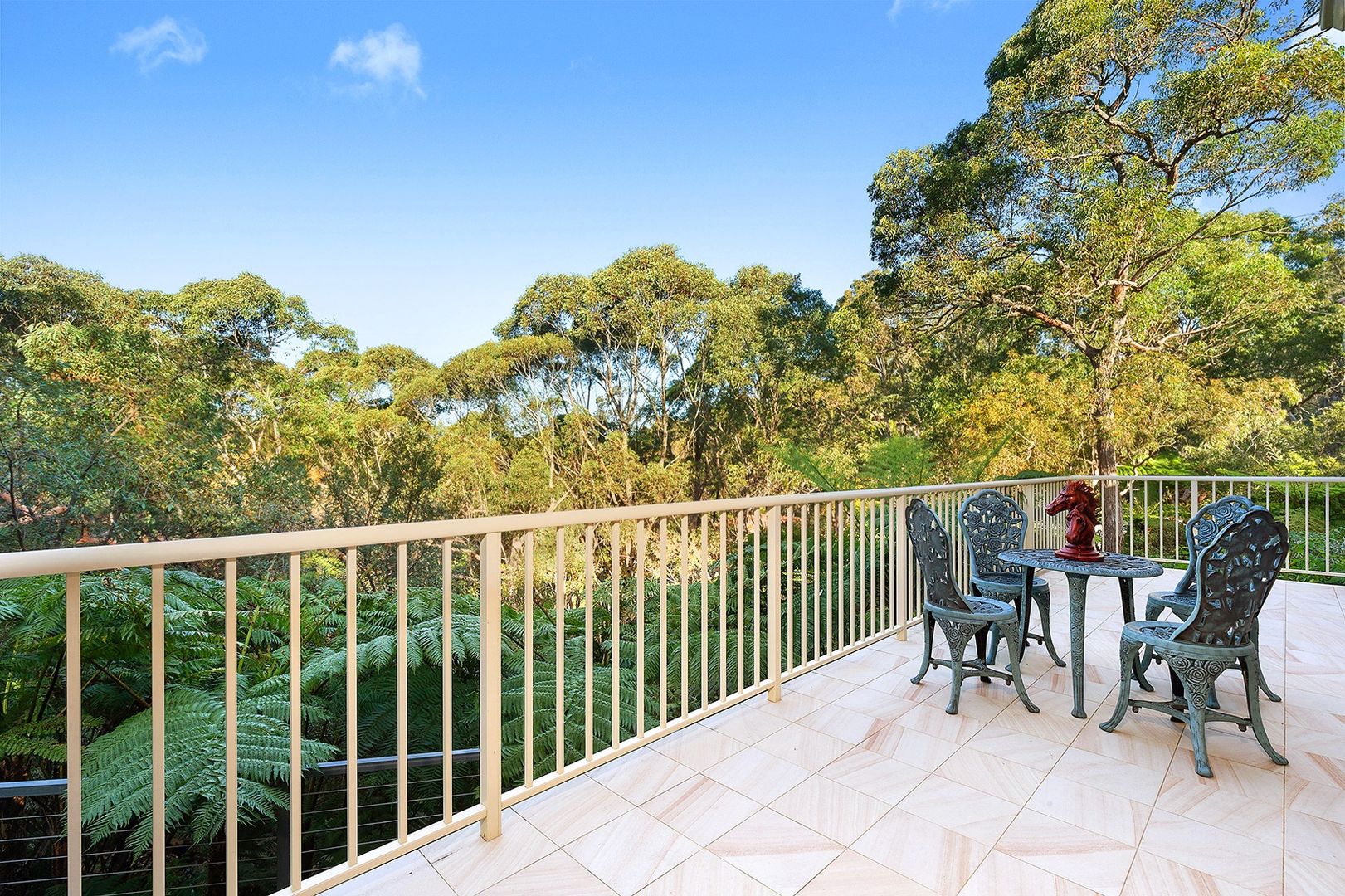 7 Pike Road, Hornsby Heights NSW 2077