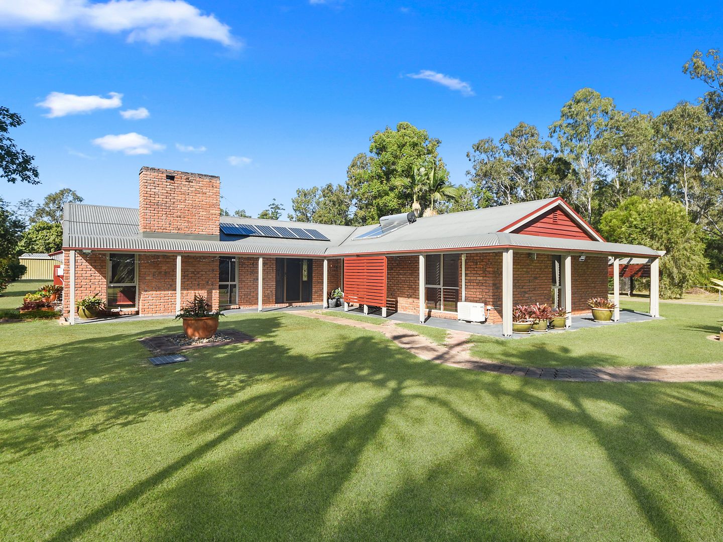 5 Narrien Court, Samford Village Property History & Address Research