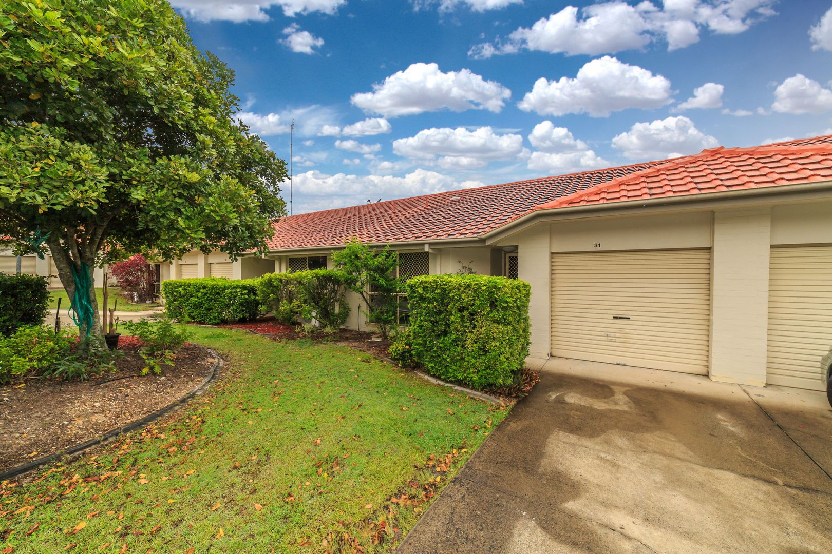 31/3 Arundel Drive, Arundel QLD 4214