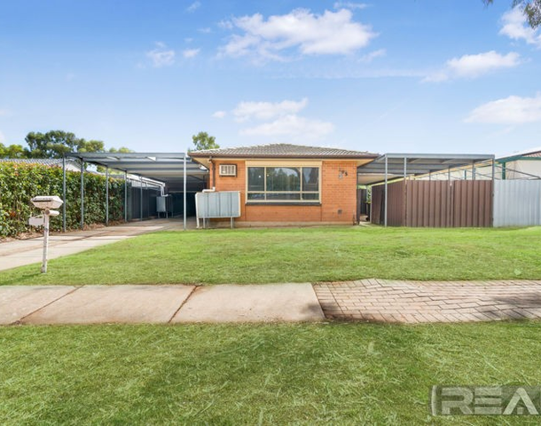 105 Mckenzie Road, Elizabeth Downs SA 5113