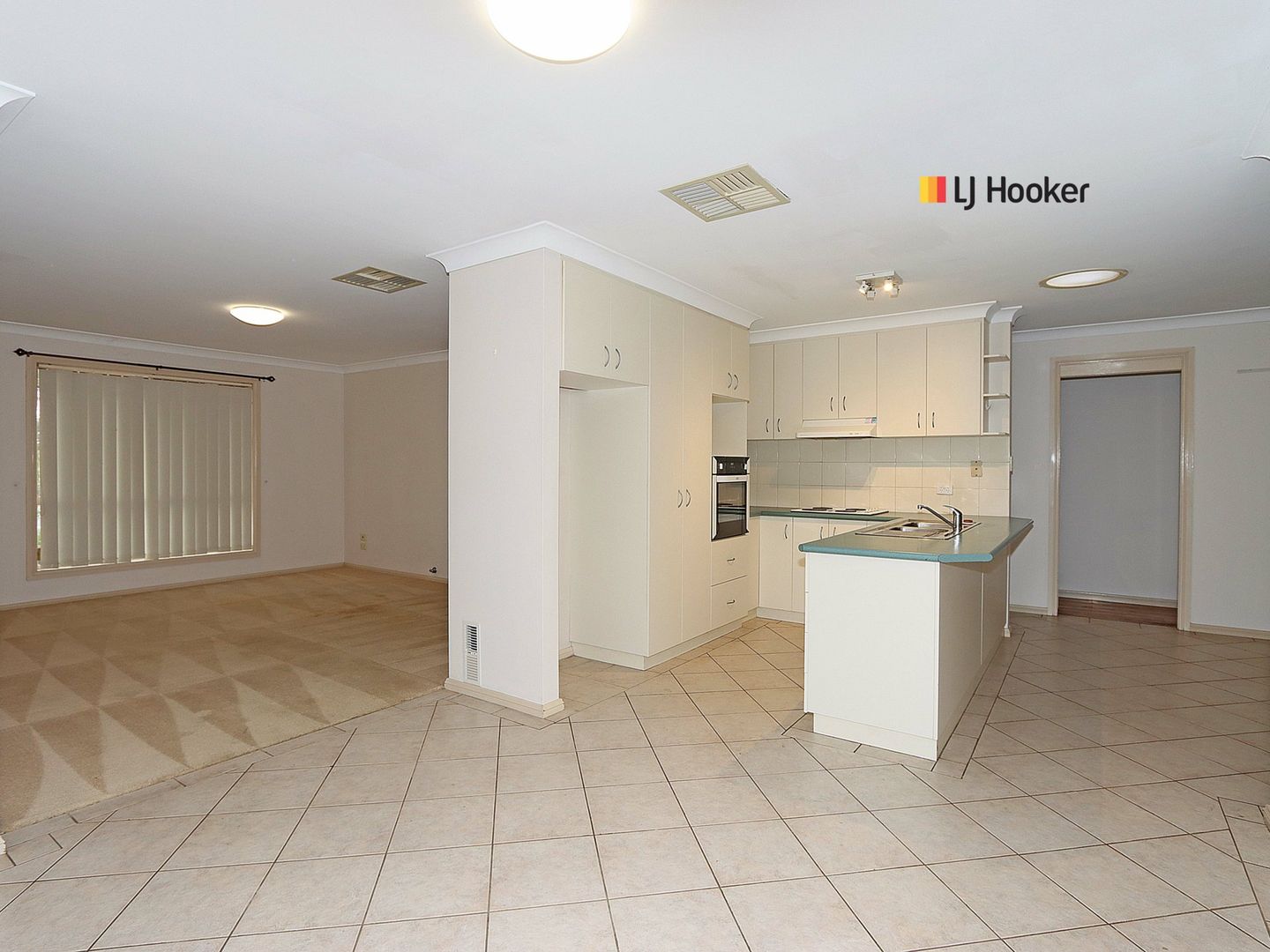 27 Kimba Drive, Glenfield Park NSW 2650 House For Rent Domain