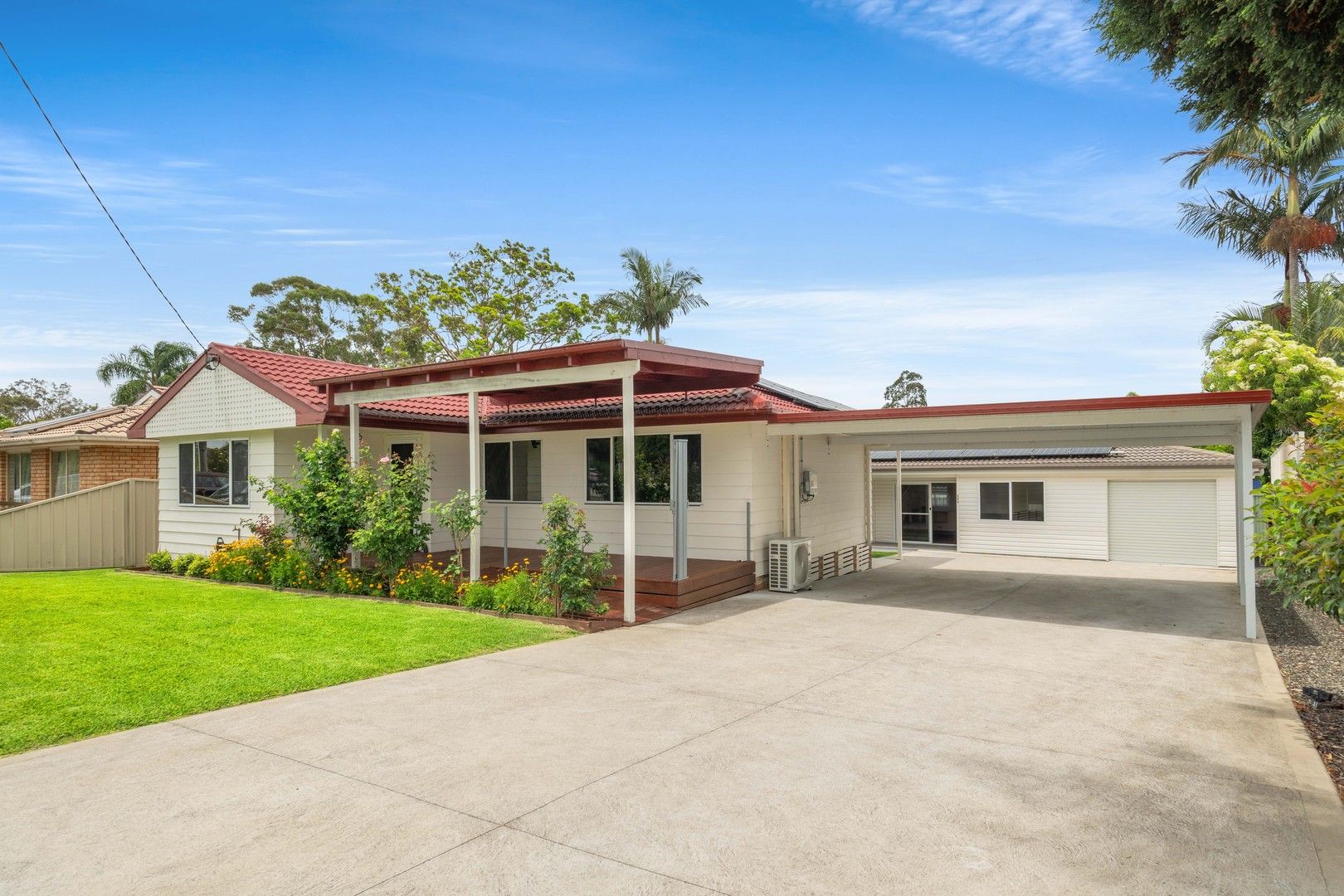 3 bedrooms House in 58 Pinehurst Way BLUE HAVEN NSW, 2262