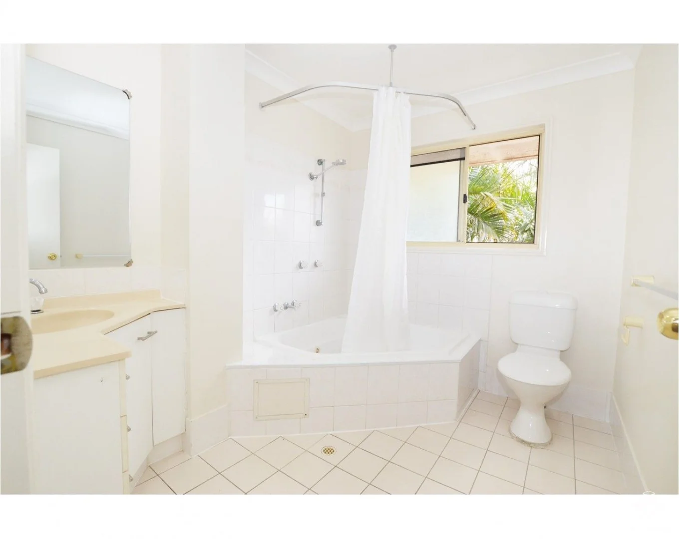 Additional image 12 of ID:21172875/60 Whitby Street, Southport QLD 4215