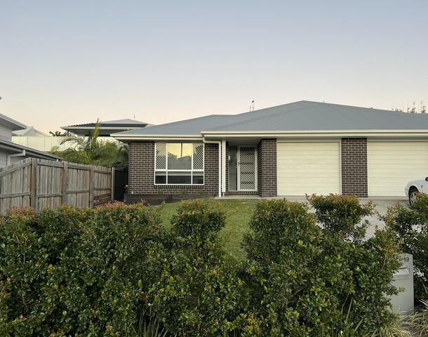 19 Farrelly Avenue, Cumbalum NSW 2478