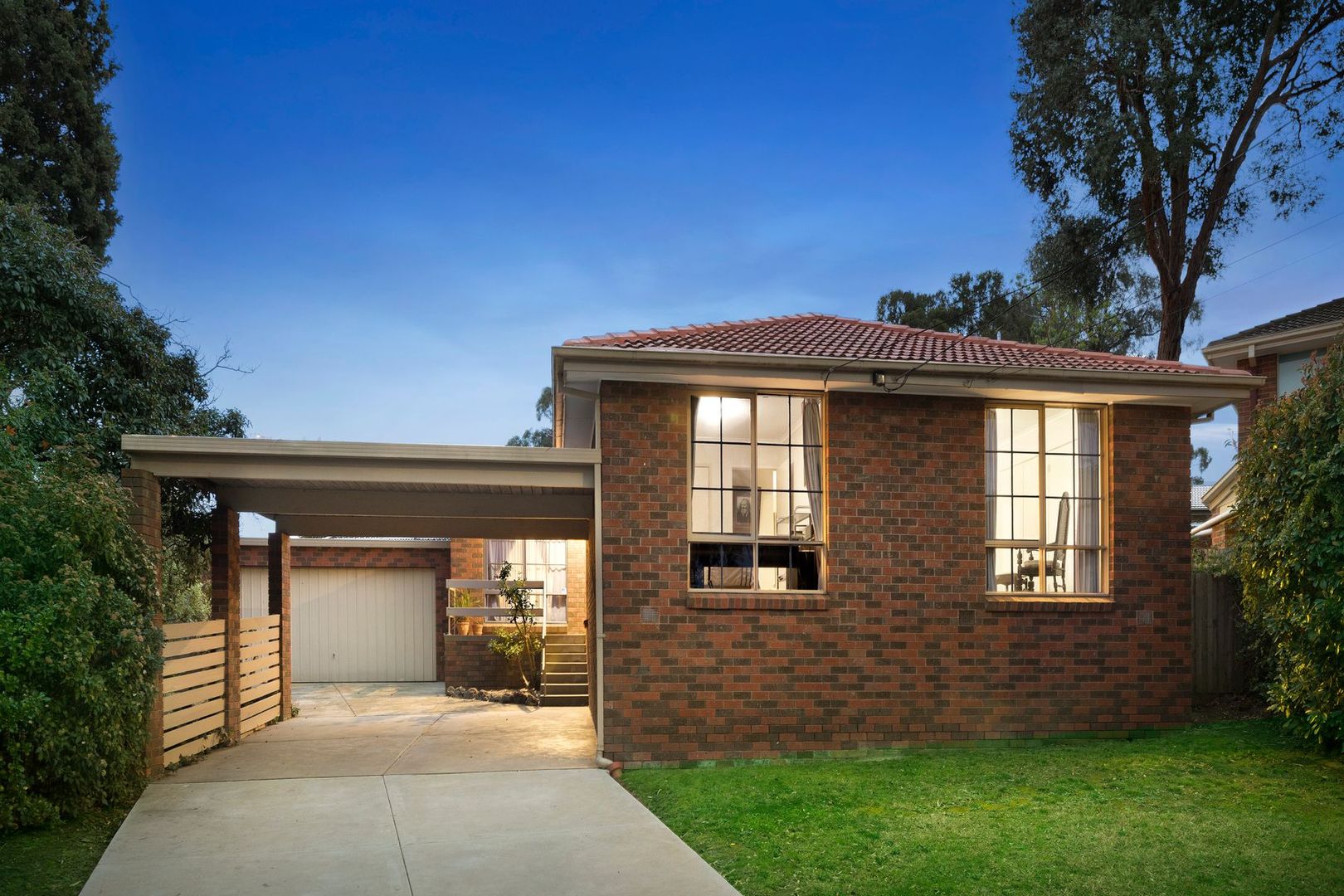 2 Friars Court, Doncaster East VIC 3109