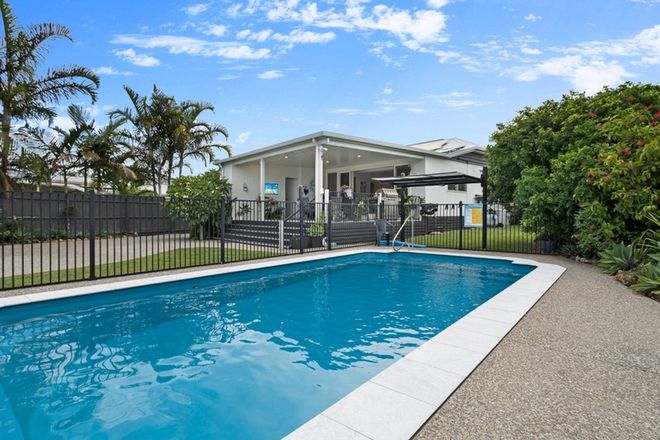 Picture of 24 Ann Street, TORQUAY QLD 4655