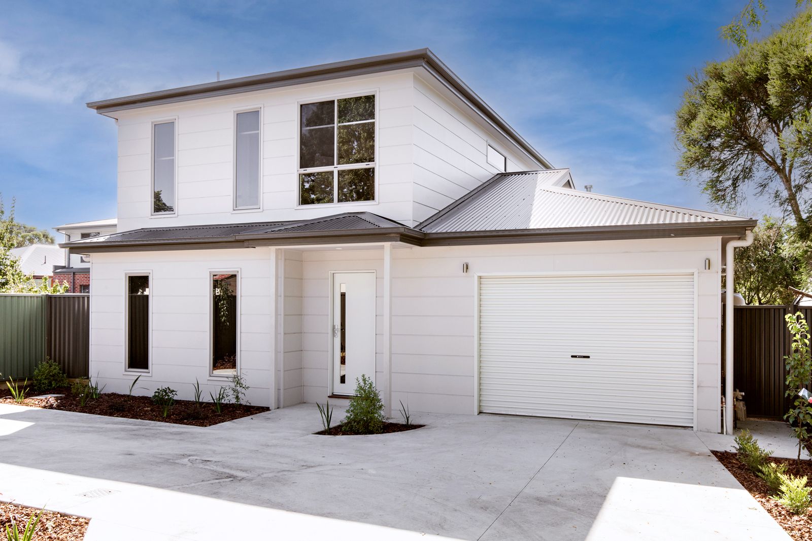 3 bedrooms House in 2/213 Adair Street REDAN VIC, 3350