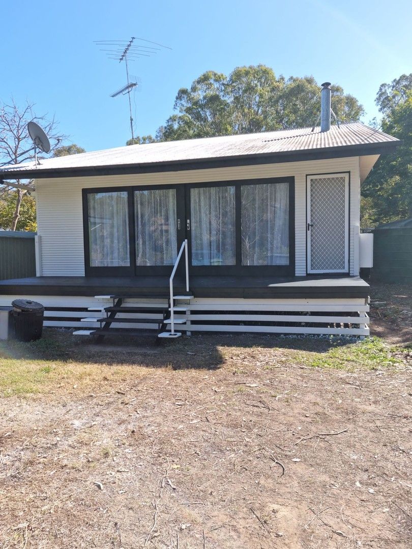 2 bedrooms House in 21 Burrows Street MOORE QLD, 4314