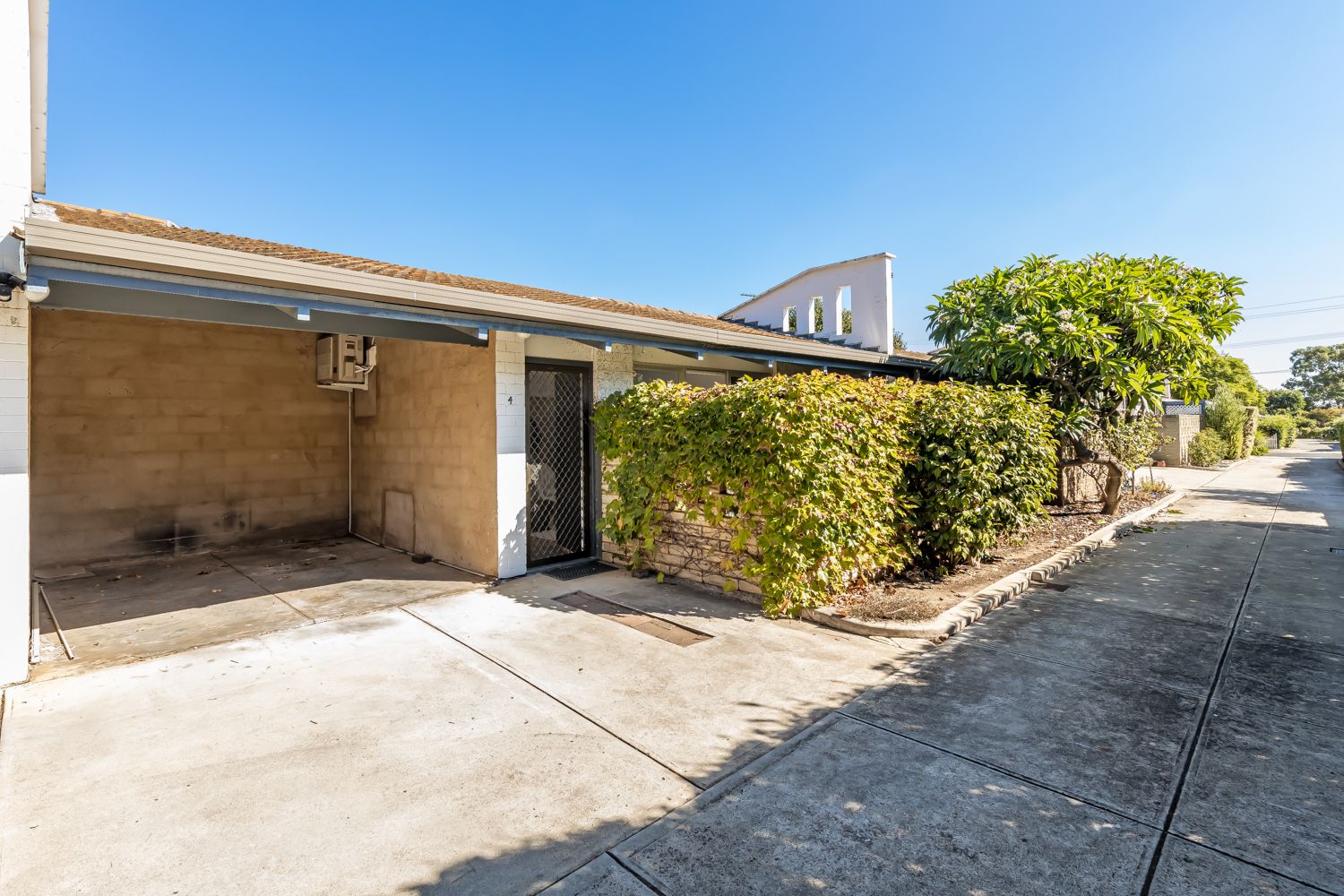 2 bedrooms Apartment / Unit / Flat in 4/33 Hill Avenue CUMBERLAND PARK SA, 5041