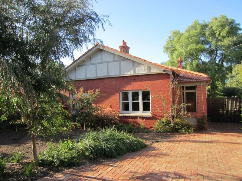 12 Sherbrooke Avenue, Elsternwick Property History & Address Research