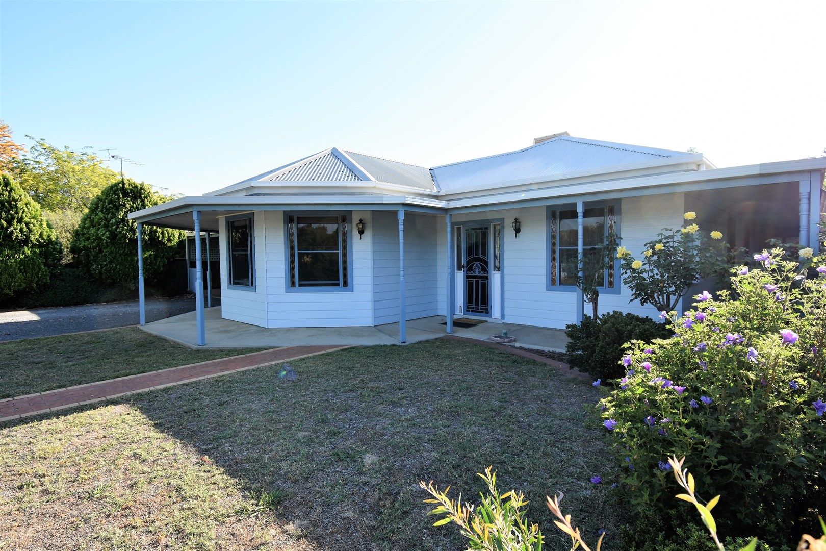 32 SIMPSON STREET, Oxley VIC 3678, Image 0